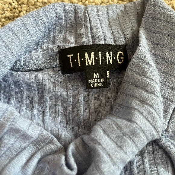 Timing - Women’s (M) Cut- Out Top - Picture 2 of 2